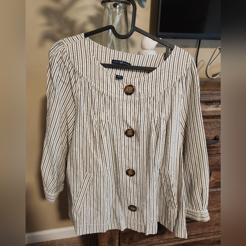 Gap Top